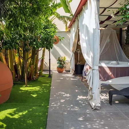 Апартаменты A Ugghia- Dependance *