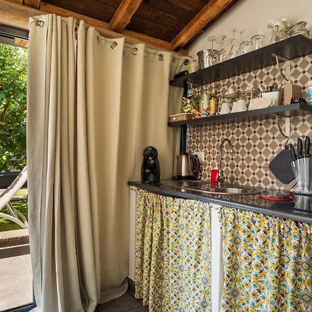 A Ugghia- Dependance Апартаменты Фьюмефреддо-ди-Сицилия