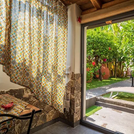 Апартаменты A Ugghia- Dependance *